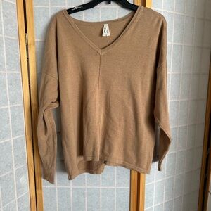 Pact v neck long sleeve neutral 100% organic cotton top